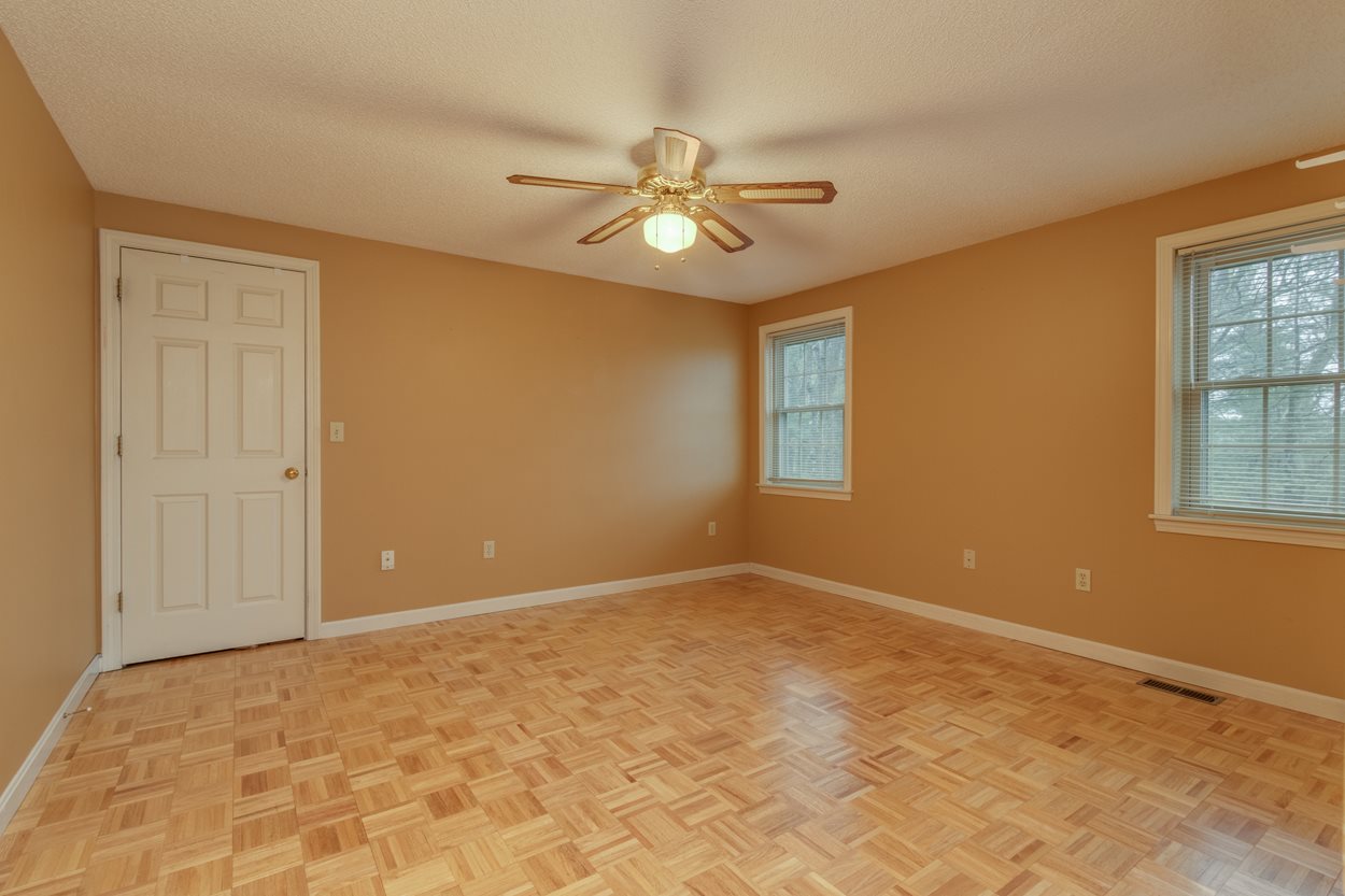 324 Fox Run Road Hudson, NH 03051 - Photo 18 of 28