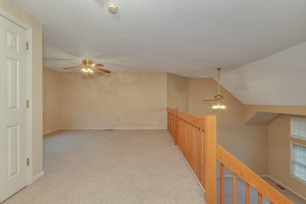 324 Fox Run Road Hudson, NH 03051 - Photo 19 of 28