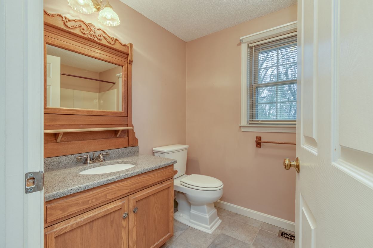 324 Fox Run Road Hudson, NH 03051 - Photo 20 of 28