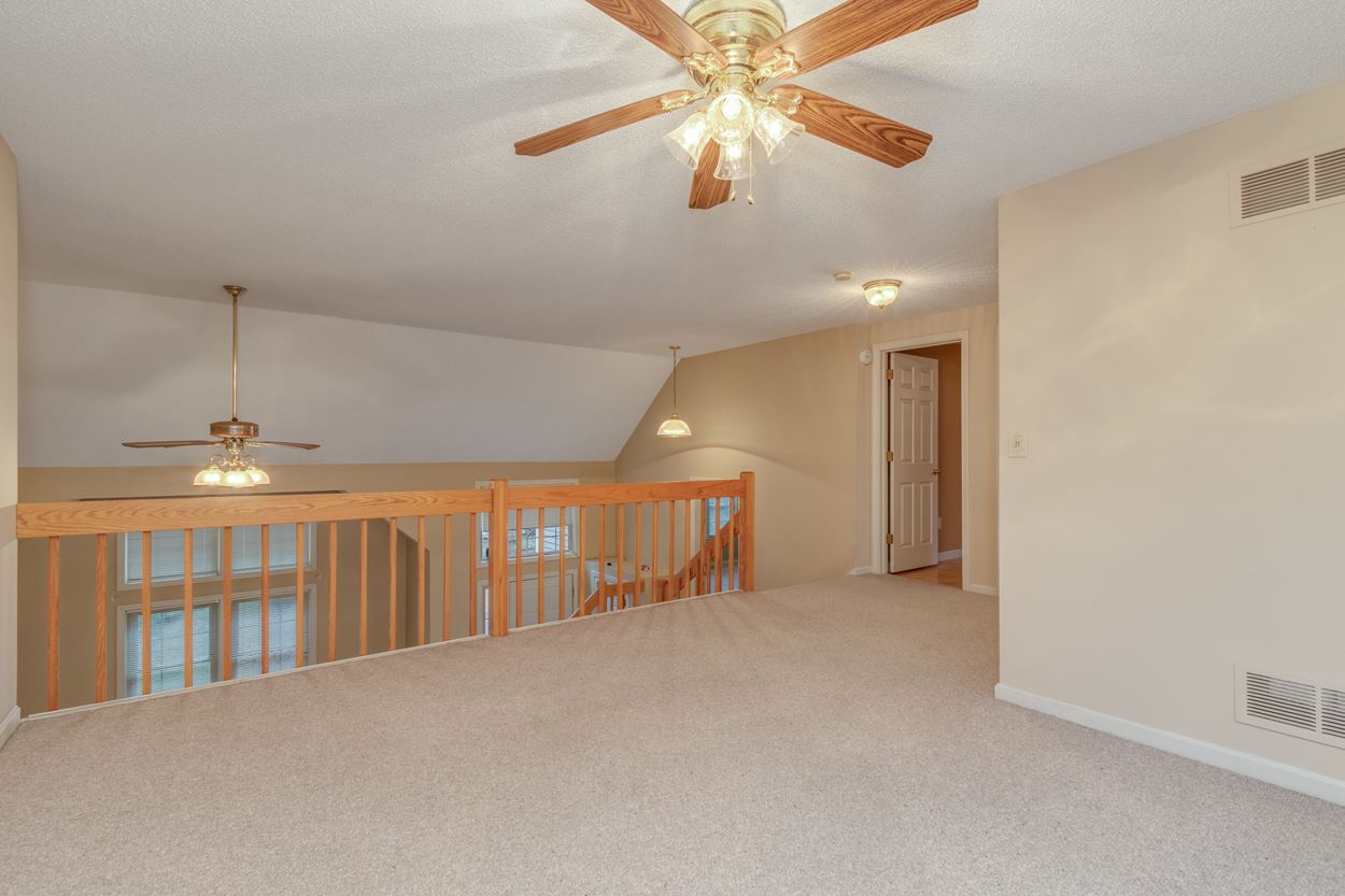 324 Fox Run Road Hudson, NH 03051 - Photo 21 of 28