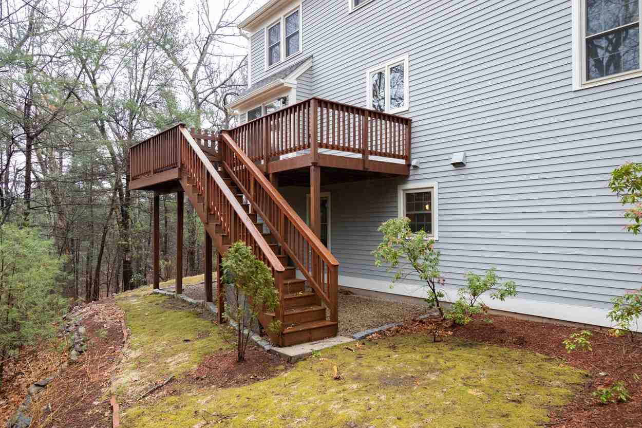 324 Fox Run Road Hudson, NH 03051 - Photo 25 of 28