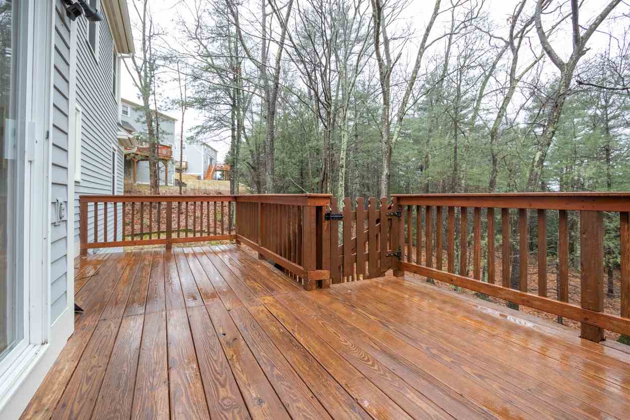 324 Fox Run Road Hudson, NH 03051 - Photo 26 of 28