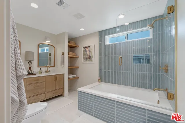 $1,797,000 | 29500 Heathercliff Road, Unit 10, Malibu, CA 90265