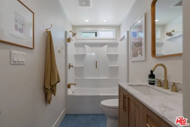 $1,797,000 | 29500 Heathercliff Road, Unit 10, Malibu, CA 90265