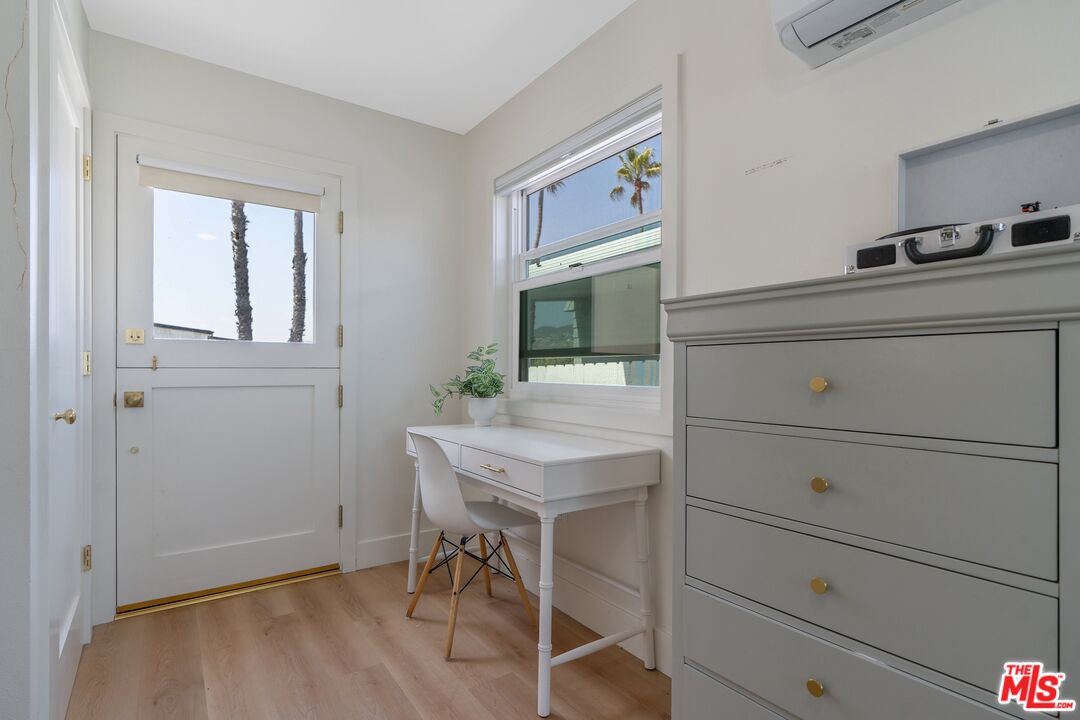 29500 Heathercliff Road, Unit 10 Malibu, CA 90265 - Photo 27 of 44