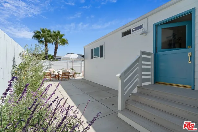 $1,797,000 | 29500 Heathercliff Road, Unit 10, Malibu, CA 90265