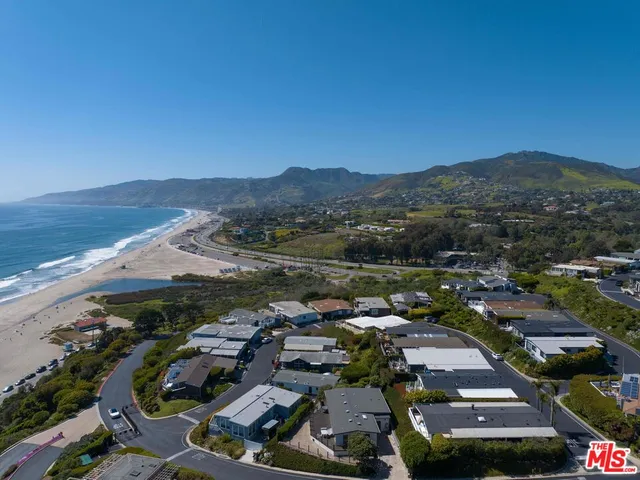 $1,797,000 | 29500 Heathercliff Road, Unit 10, Malibu, CA 90265