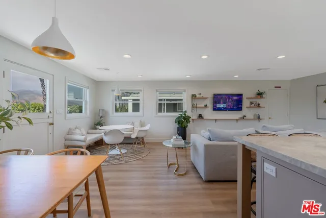 $1,797,000 | 29500 Heathercliff Road, Unit 10, Malibu, CA 90265