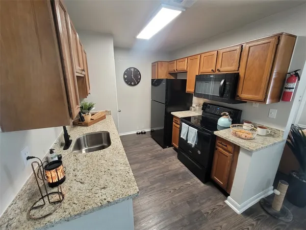 $1,145 | 7250 West Greens Road, Unit 707, Houston, TX 77064
