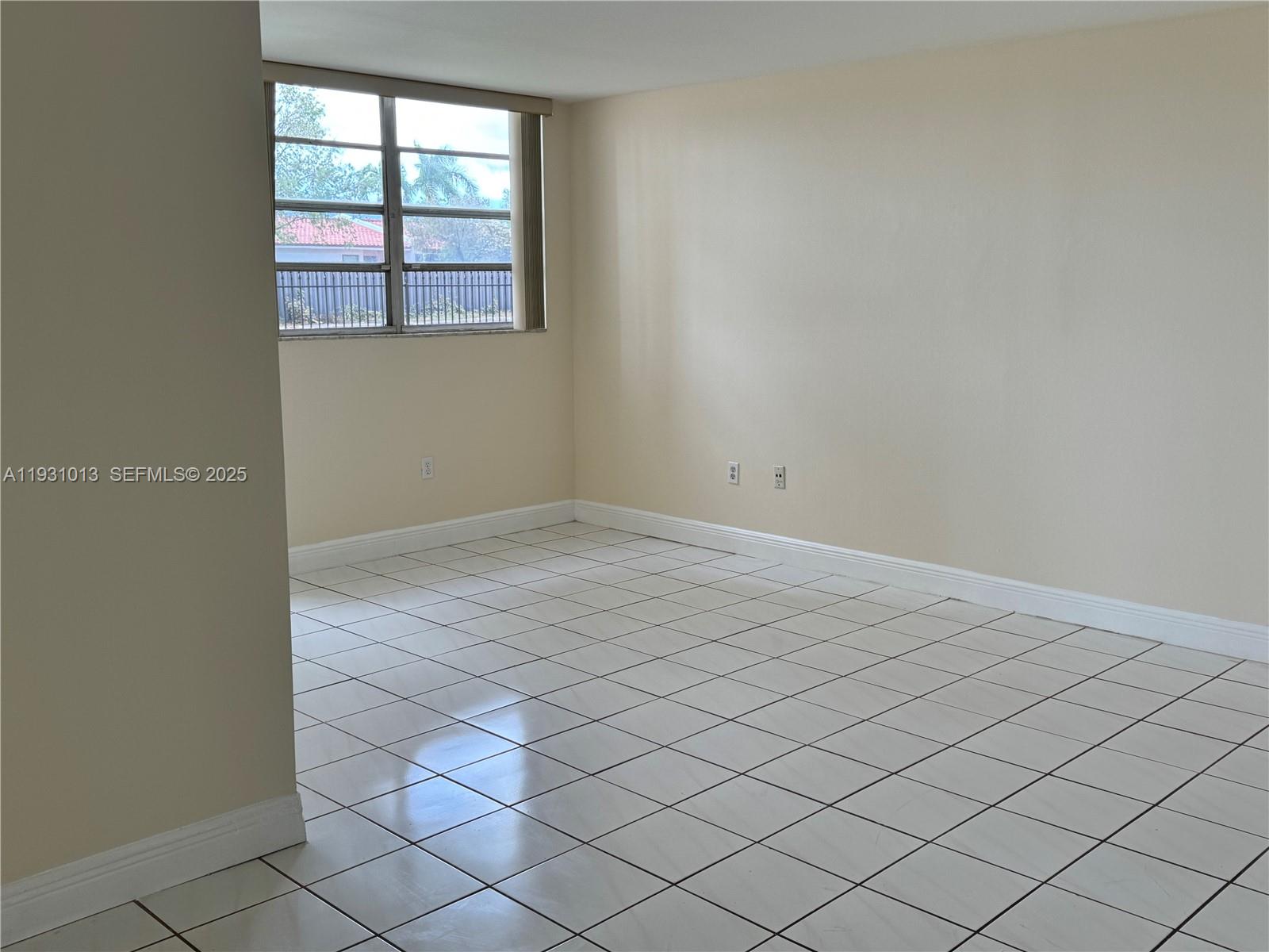 9411 Southwest 4th Street, Unit 111 Miami, FL 33174 - Photo 24 of 28