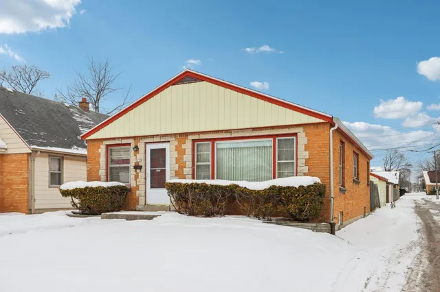 $155,000 | 3955 North 79th Street, Milwaukee, WI 53222