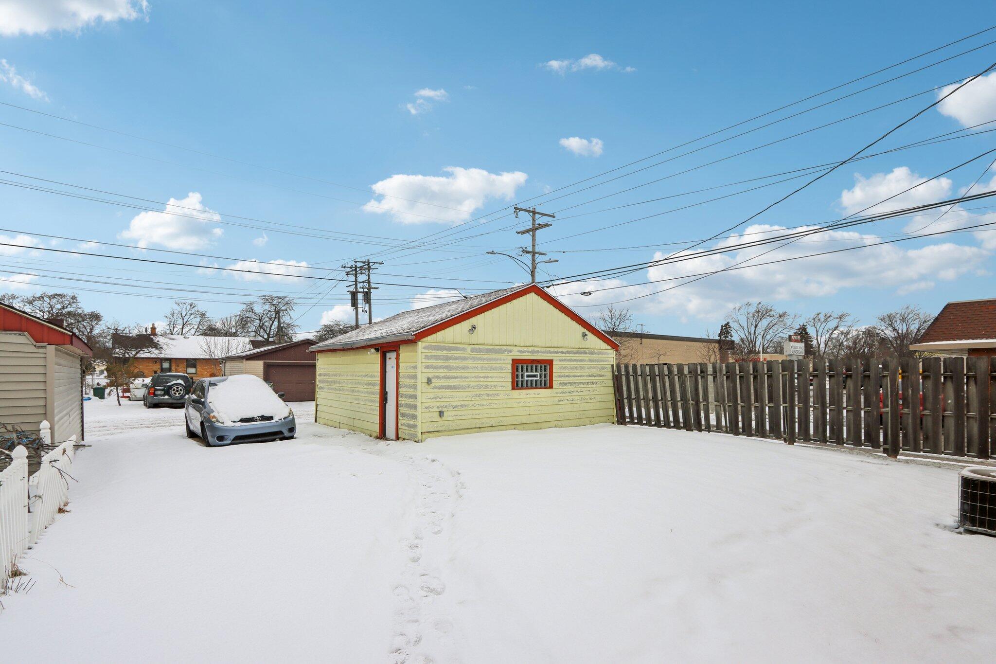3955 North 79th Street Milwaukee, WI 53222 - Photo 26 of 42 Garage