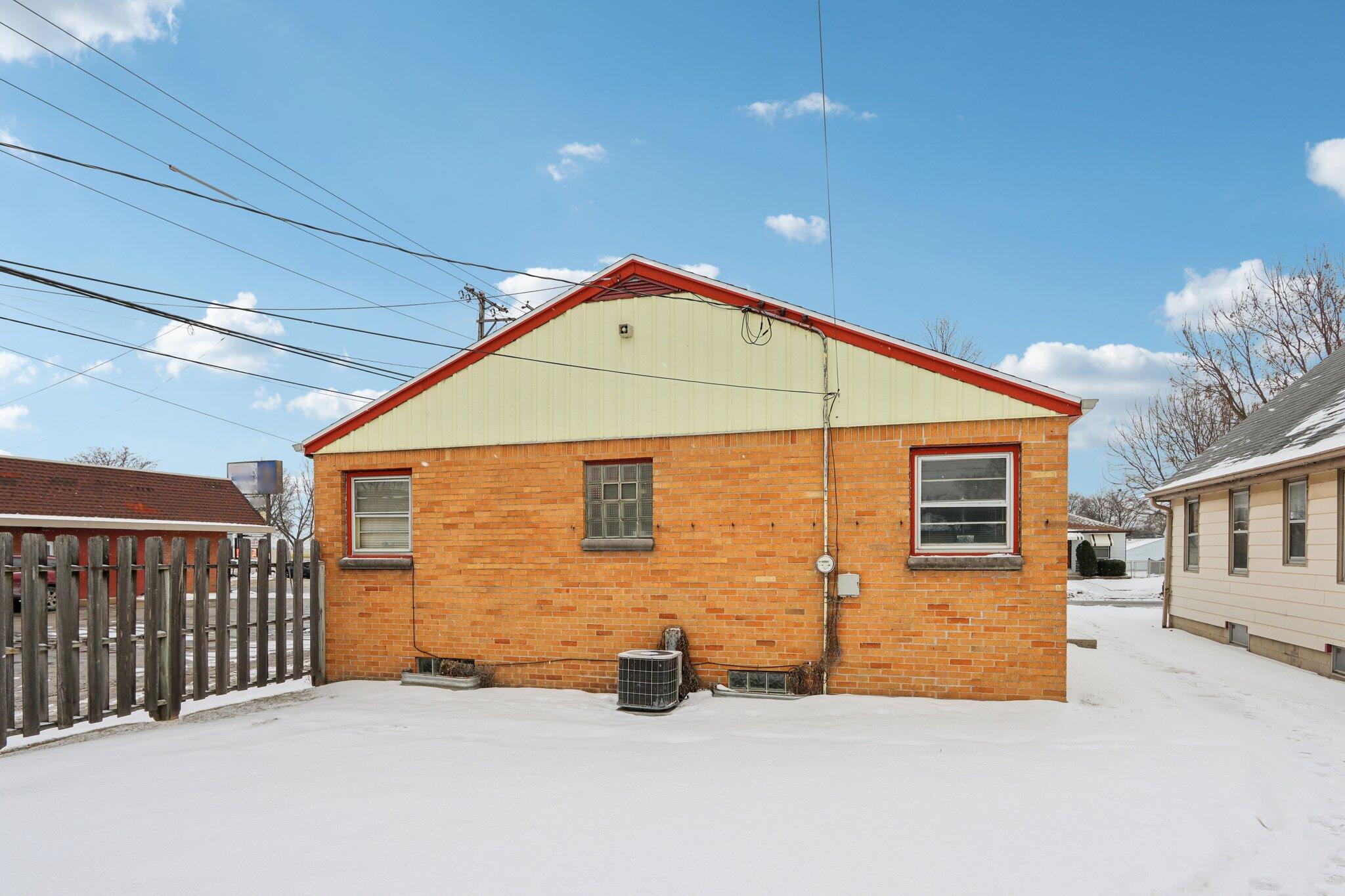 3955 North 79th Street Milwaukee, WI 53222 - Photo 29 of 42 Back View