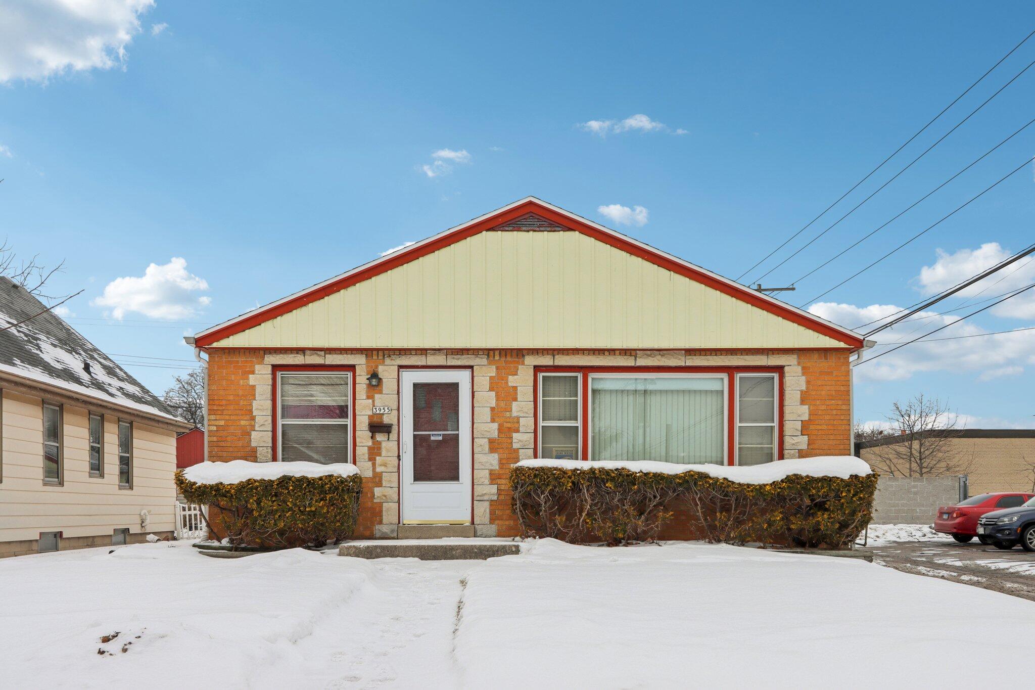 3955 North 79th Street Milwaukee, WI 53222 - Photo 35 of 42 Front View