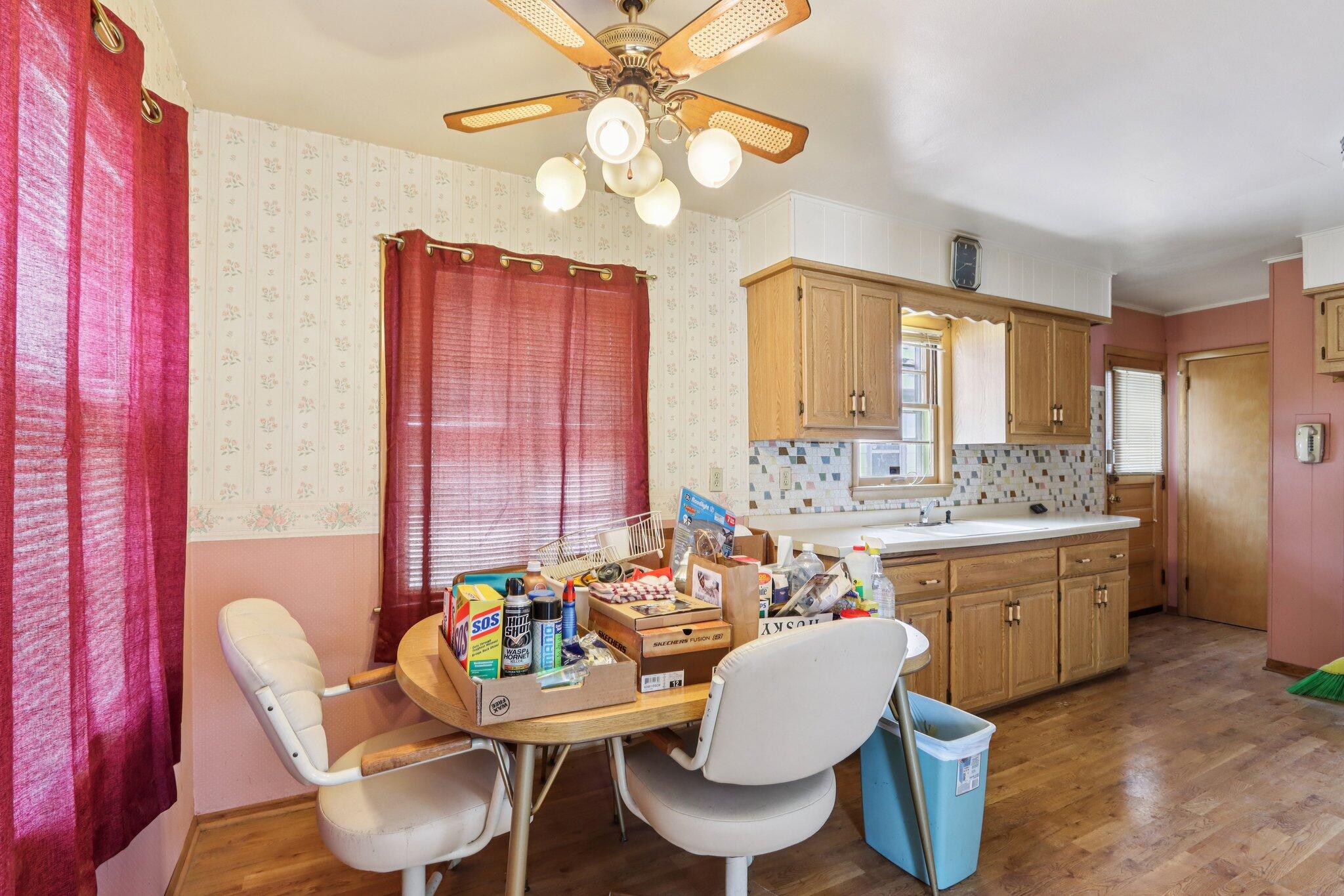 3955 North 79th Street Milwaukee, WI 53222 - Photo 5 of 42 Dining Area