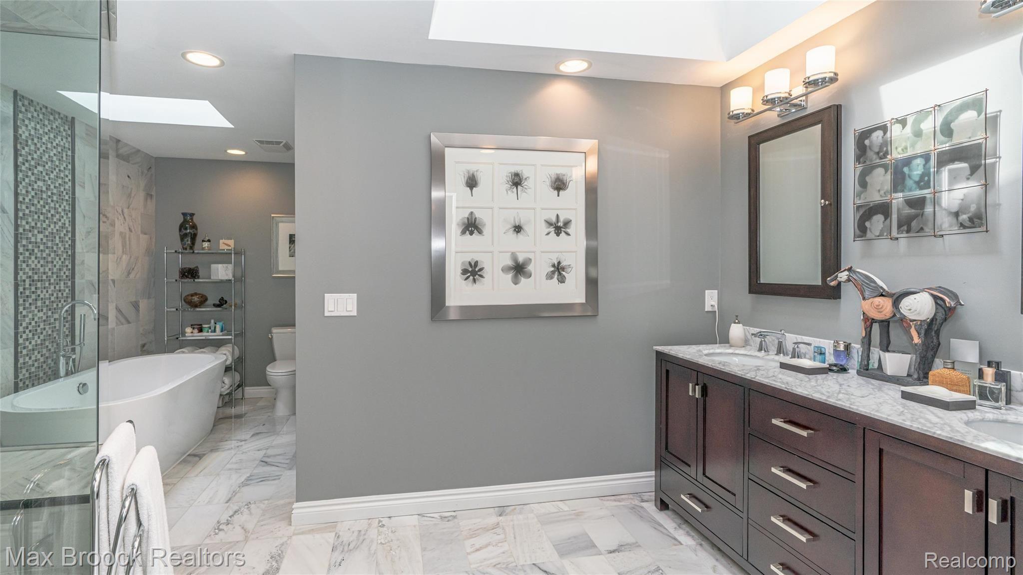 4431 Dow Ridge Road West Bloomfield, MI 48324 - Photo 26 of 52 00__50.jpg