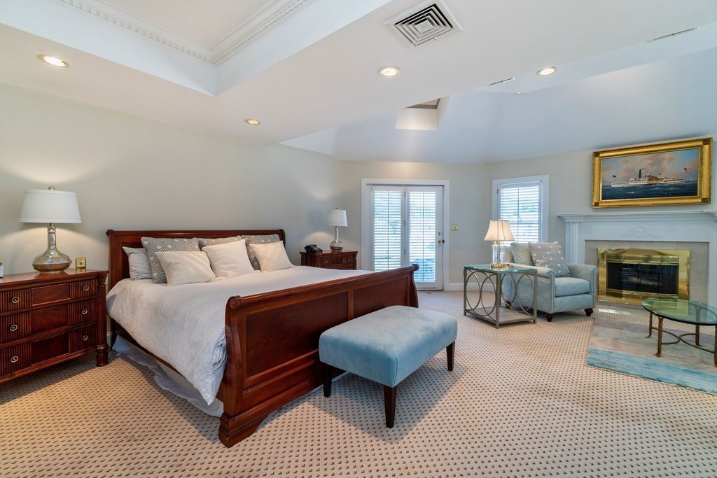 1516 Central Avenue Needham, MA 02492 - Photo 22 of 39