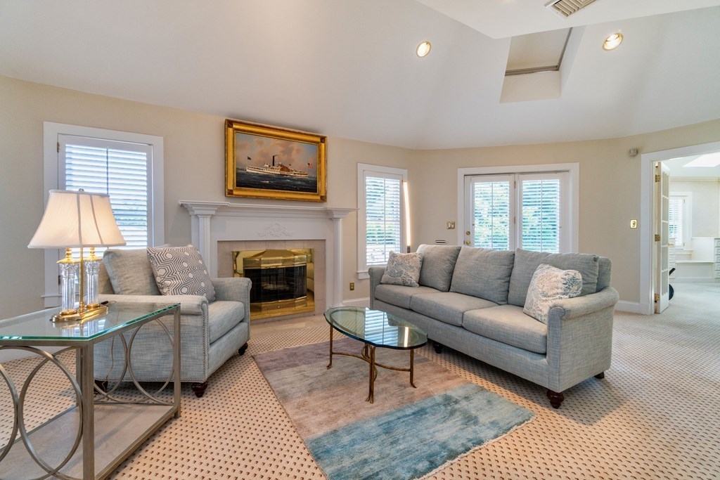 1516 Central Avenue Needham, MA 02492 - Photo 23 of 39