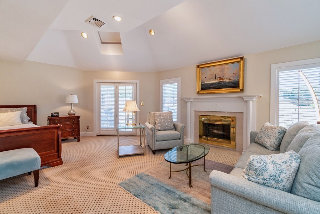 1516 Central Avenue Needham, MA 02492 - Photo 24 of 39