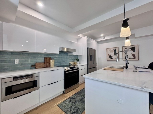 230 Friend Street, Unit 5 Boston, MA 02114 - Photo 6 of 12