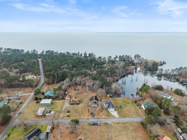$650,000 | 107 Jack's Lane, Bonneau, SC 29431