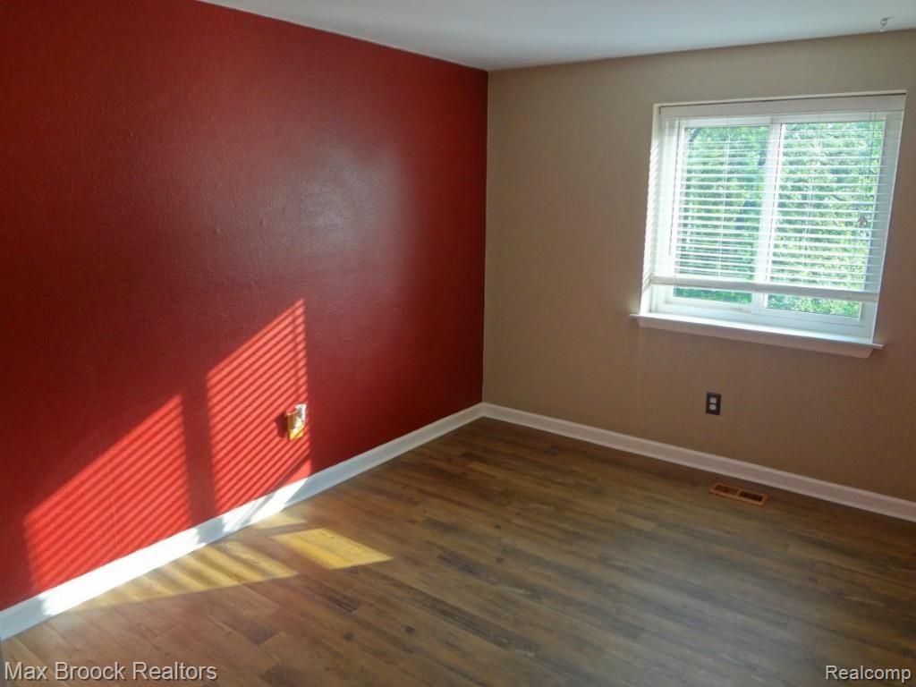 5276 Timber Ridge Trail Clarkston, MI 48346 - Photo 16 of 21 DSC04994.jpg