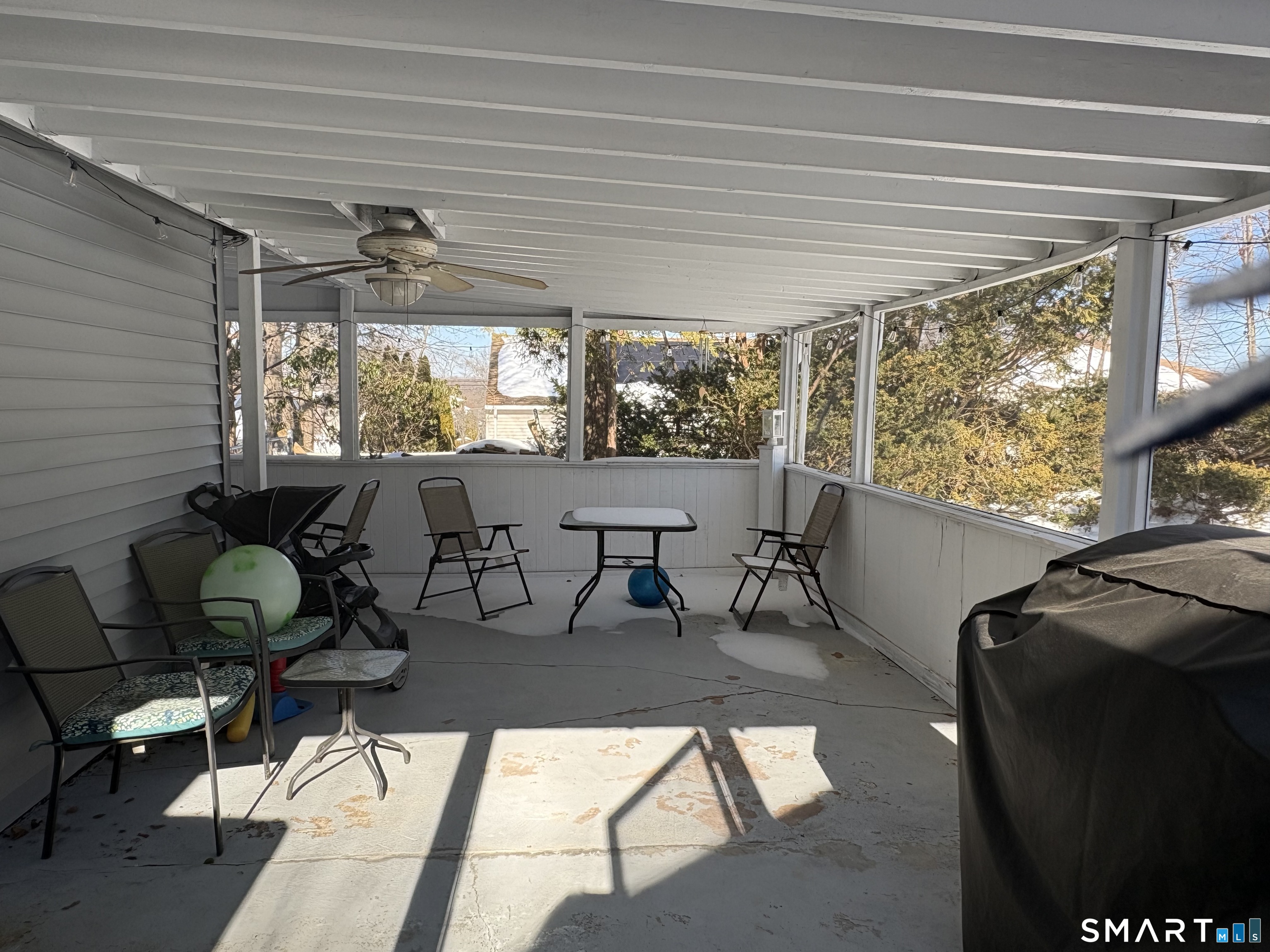 12 McDermott Street Milford, CT 06460 - Photo 6 of 27