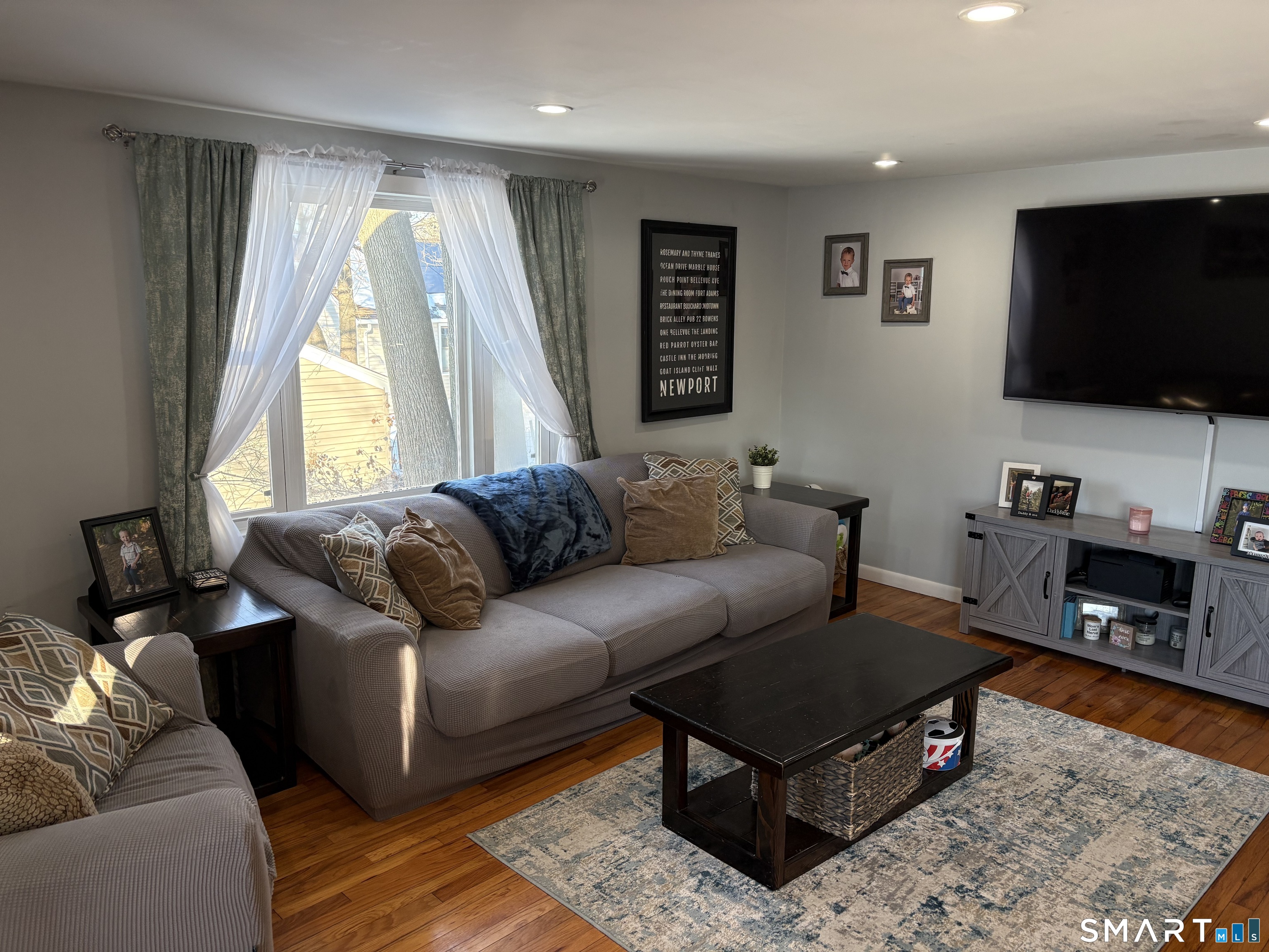 12 McDermott Street Milford, CT 06460 - Photo 9 of 27