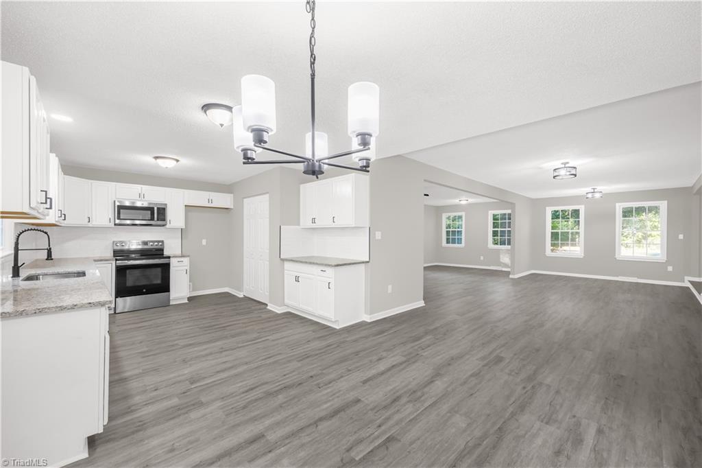 1605 Youngs Mill Road Greensboro, NC 27406 - Photo 14 of 27