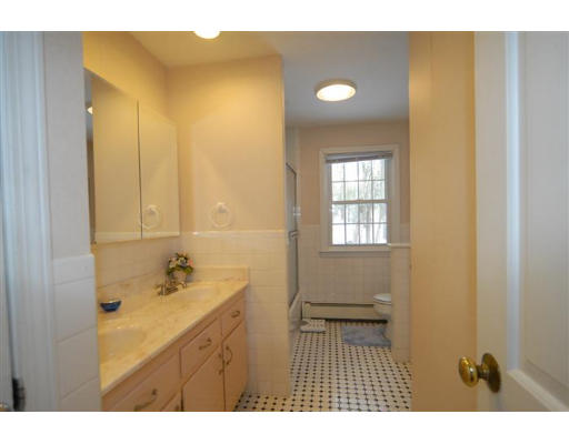 49 Prescott Road Boxborough, MA 01719 - Photo 7 of 18