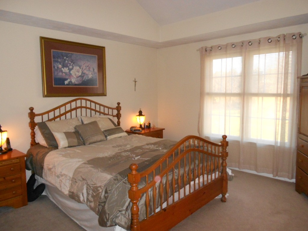 77 Massasoit Road Worcester, MA 01604 - Photo 8 of 18 Gallery Image 8