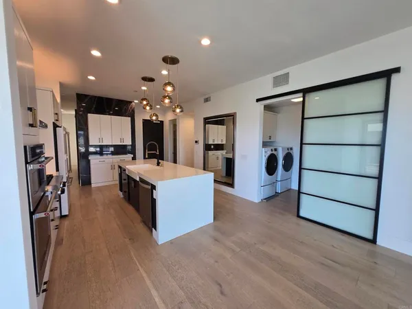 $5,300 | 8337 Distinctive Drive, San Diego, CA 92108