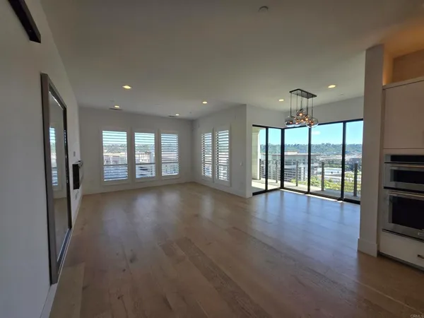 $5,300 | 8337 Distinctive Drive, San Diego, CA 92108