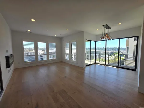 $5,300 | 8337 Distinctive Drive, San Diego, CA 92108