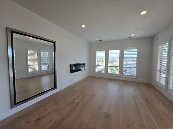 $5,300 | 8337 Distinctive Drive, San Diego, CA 92108