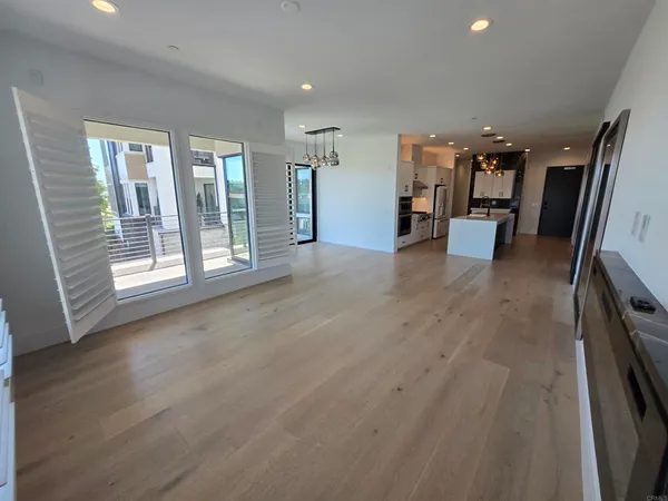 $5,300 | 8337 Distinctive Drive, San Diego, CA 92108