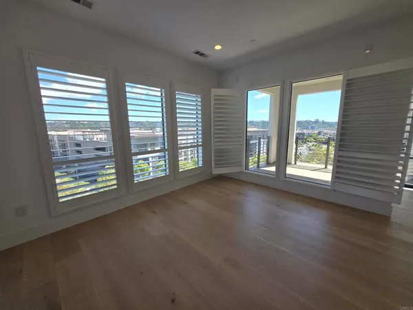 $5,300 | 8337 Distinctive Drive, San Diego, CA 92108