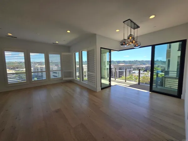 $5,300 | 8337 Distinctive Drive, San Diego, CA 92108