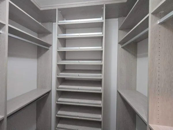 $5,300 | 8337 Distinctive Drive, San Diego, CA 92108