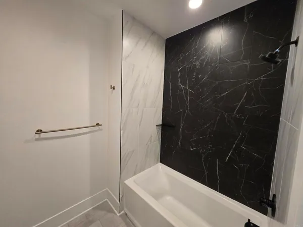 $5,300 | 8337 Distinctive Drive, San Diego, CA 92108