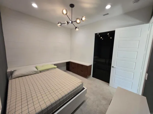 $5,300 | 8337 Distinctive Drive, San Diego, CA 92108
