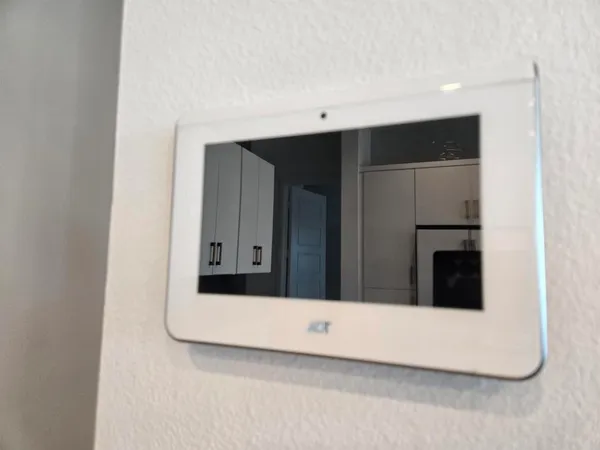 $5,300 | 8337 Distinctive Drive, San Diego, CA 92108