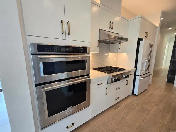 $5,300 | 8337 Distinctive Drive, San Diego, CA 92108