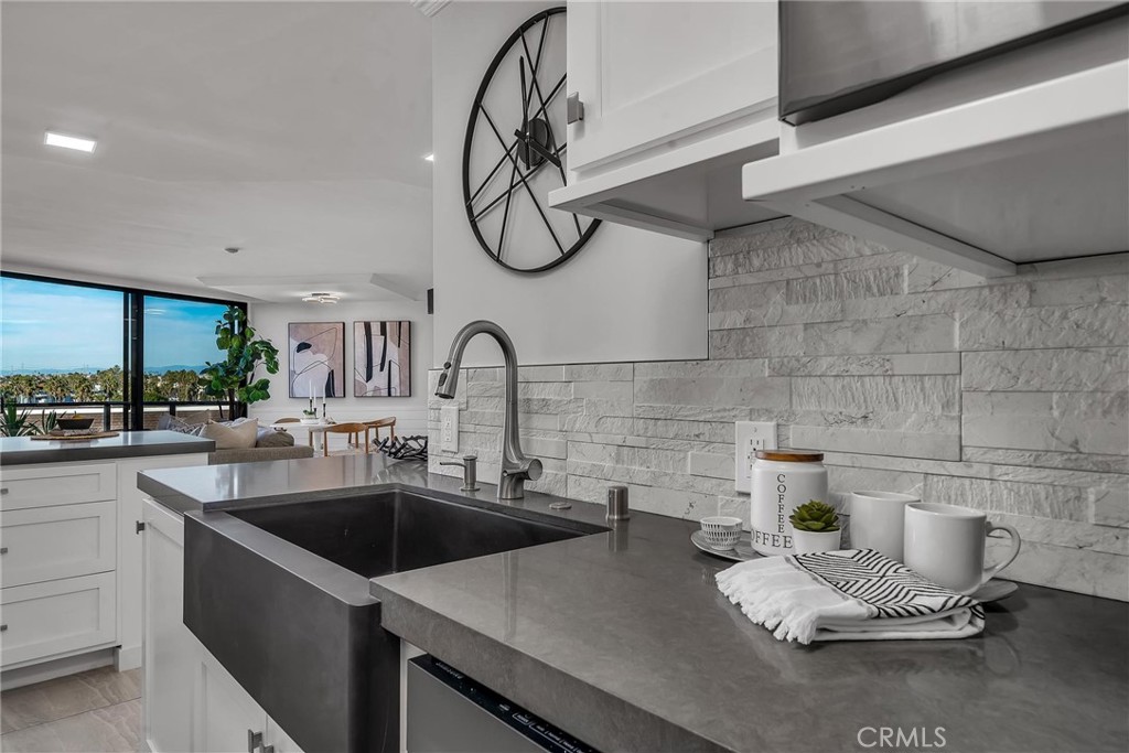 531 Esplanade, Unit 505 Redondo Beach, CA 90277 - Photo 11 of 65