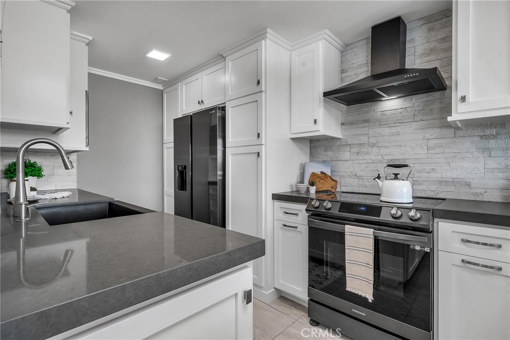 531 Esplanade, Unit 505 Redondo Beach, CA 90277 - Photo 12 of 65