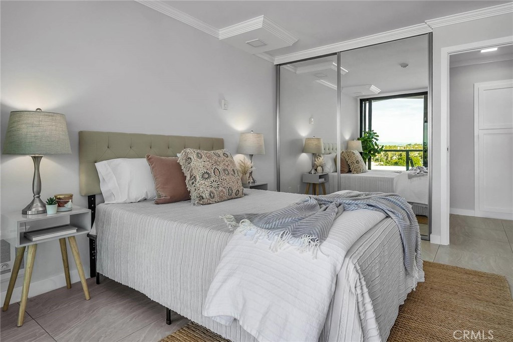 531 Esplanade, Unit 505 Redondo Beach, CA 90277 - Photo 28 of 65 Guest Bedroom