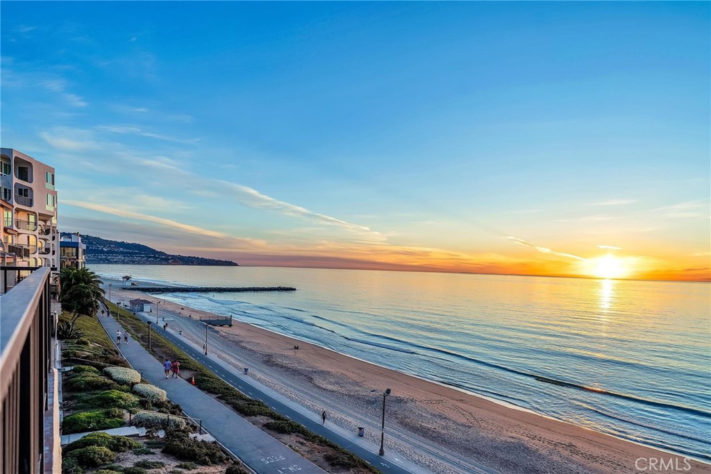 531 Esplanade, Unit 505 Redondo Beach, CA 90277 - Photo 58 of 65 a view of an ocean