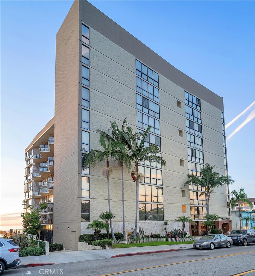 531 Esplanade, Unit 505 Redondo Beach, CA 90277 - Photo 65 of 65 a front view of a building