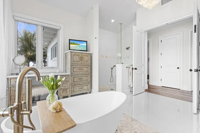 $10,000,000 | 3 Island Road, Stuart, FL 34996