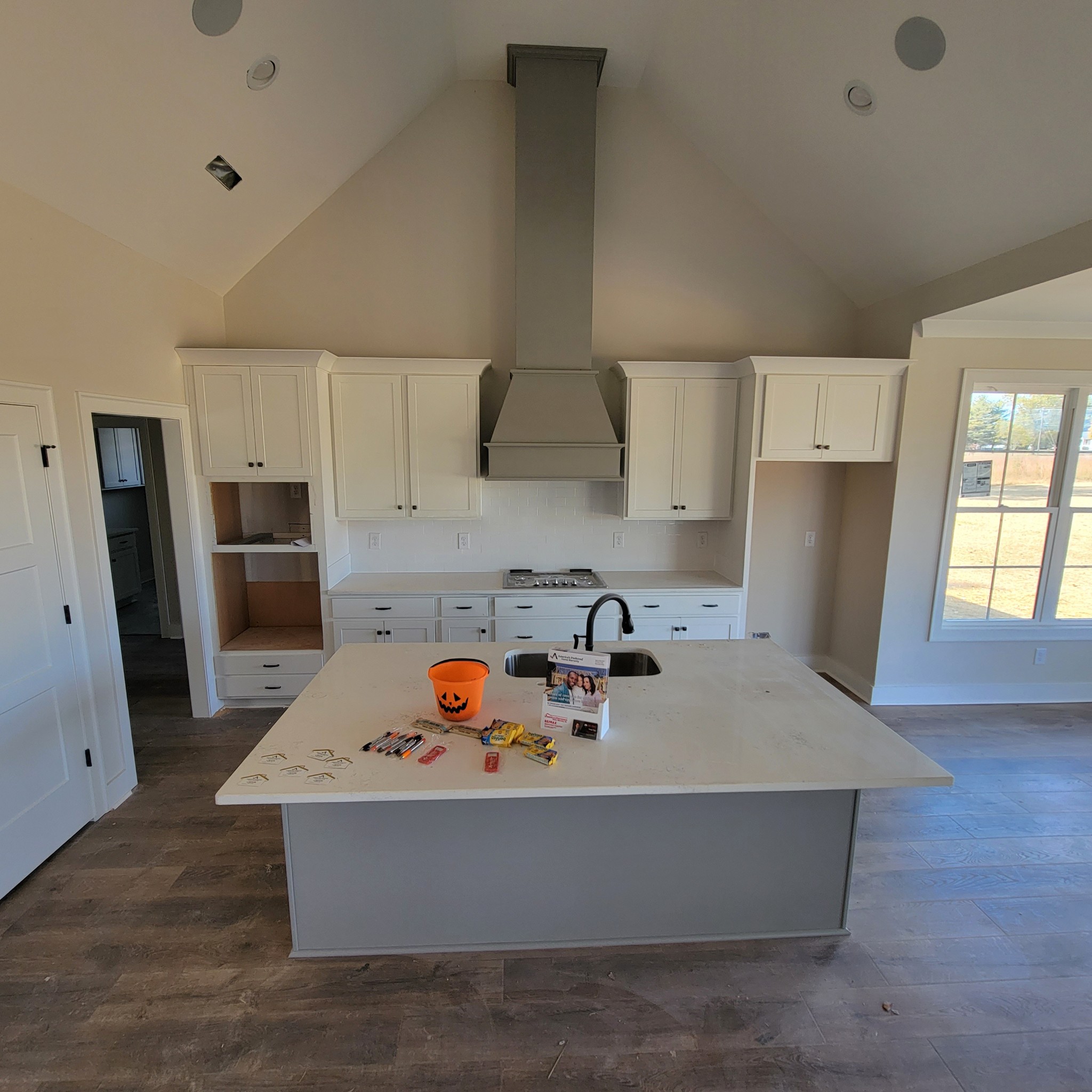 194 Hickory Grove Road Morrison, TN 37357 - Photo 7 of 12 a kitchen with a stove a refrigerator and a sink